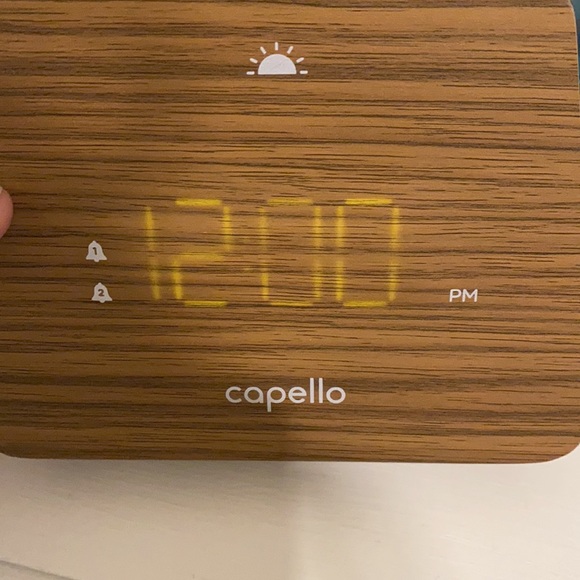 Digital alarm clock - Picture 2 of 8